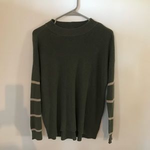 WOMEN’S AMERICAN EAGLE JEGGING FIT SWEATER